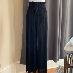 Black flowy paper bag pant